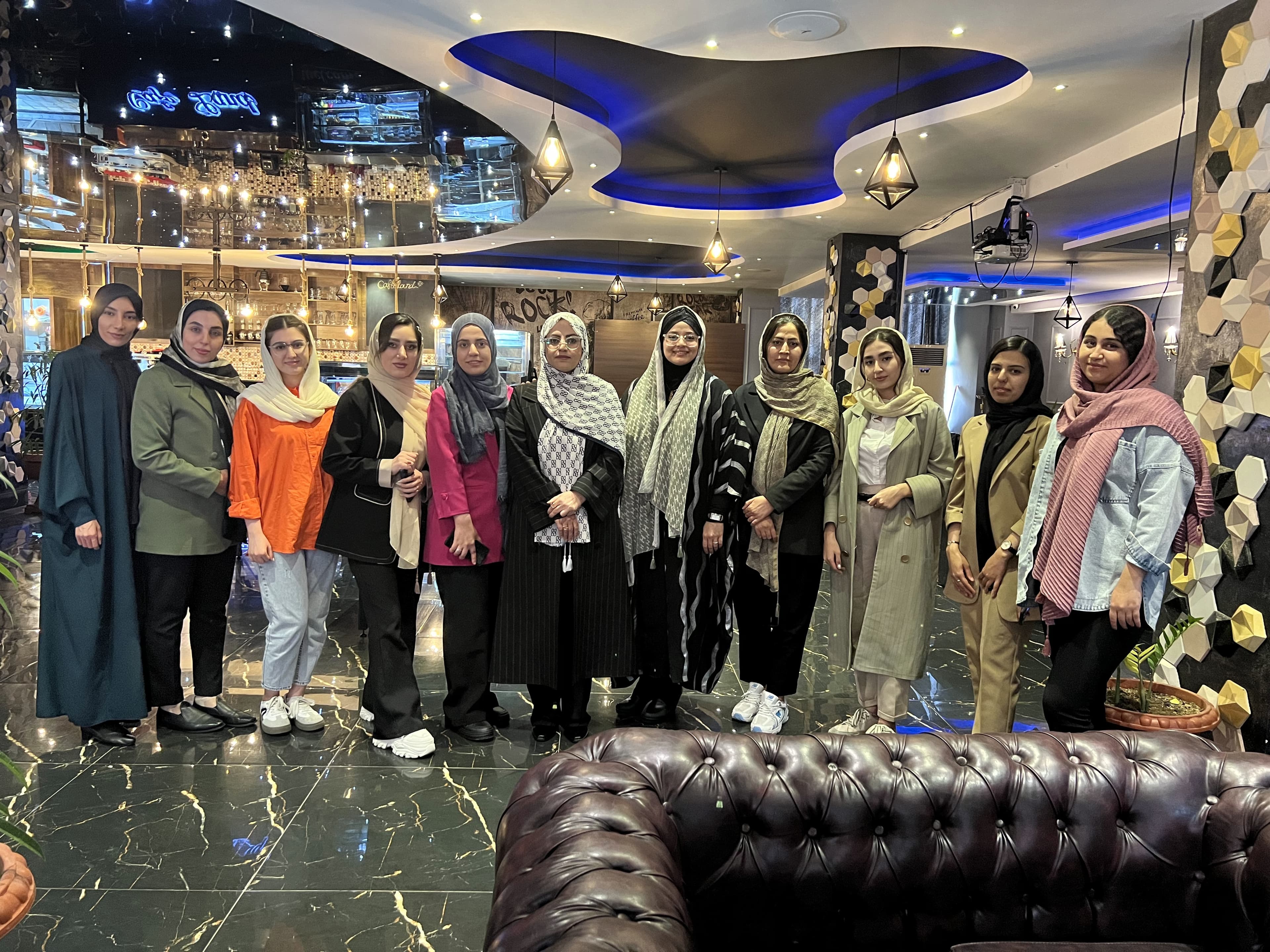 آموزشگاه زبان کارا